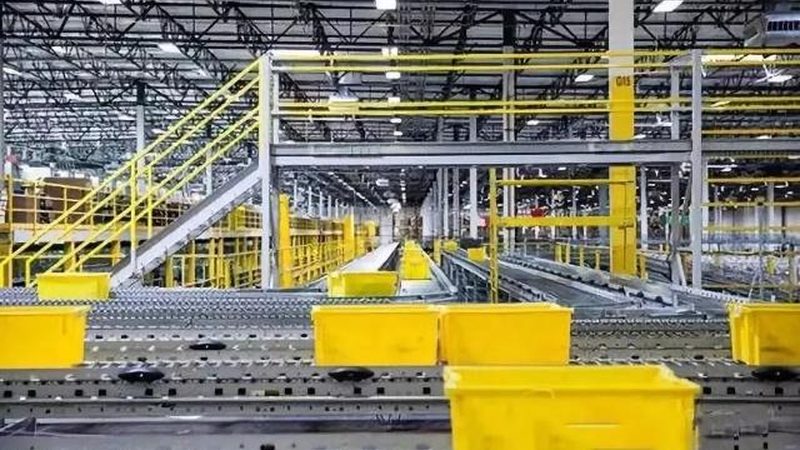 塑料托盘与钢托盘：承载性能与适用场景的深度解析